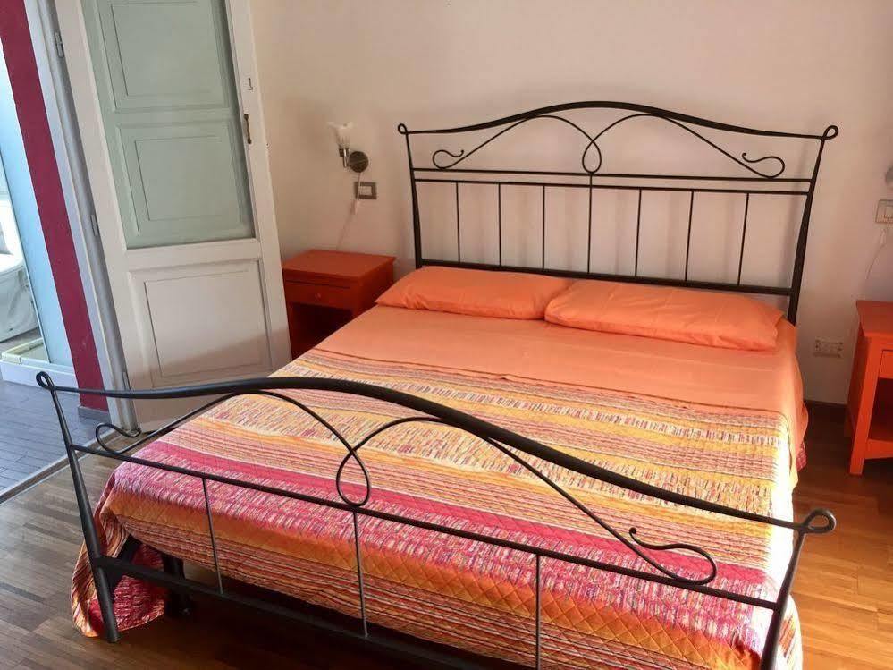 Bed and Breakfast Casa Del Vento Roccalumera Exterior foto
